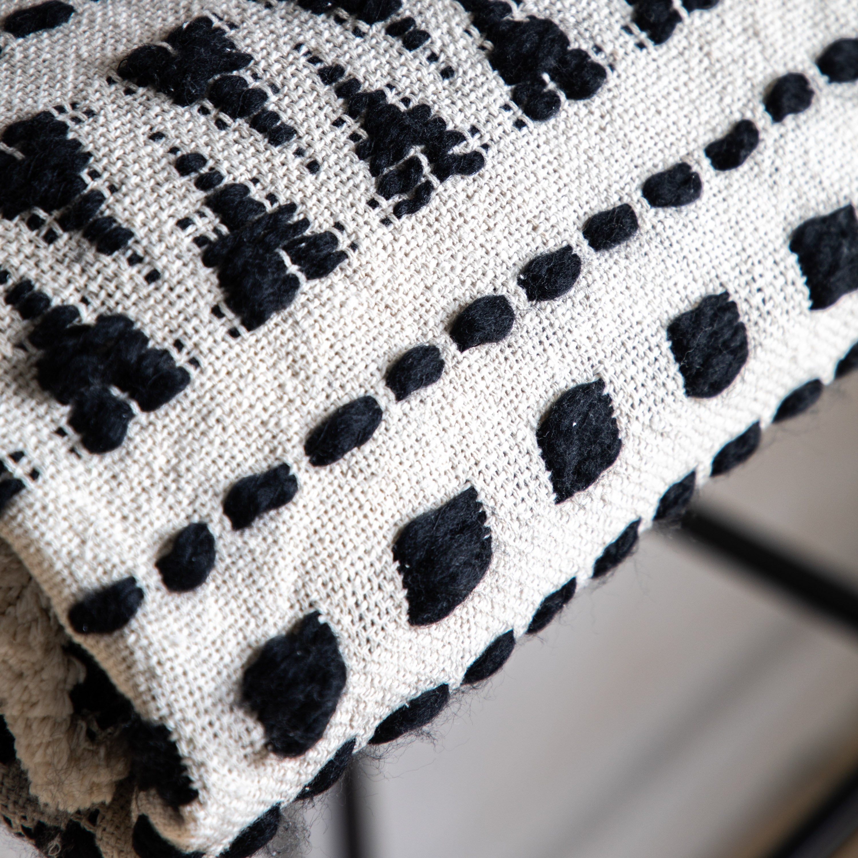 Aztec Black & Cream Tufted Throw